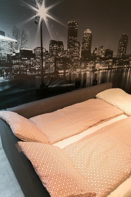 Sleek Minimalist Studio At Inner City ブダペスト エクステリア 写真